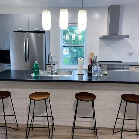 Ferienwohnung 10 Minutes To Dt With Free Parking Longueuil Exterior foto